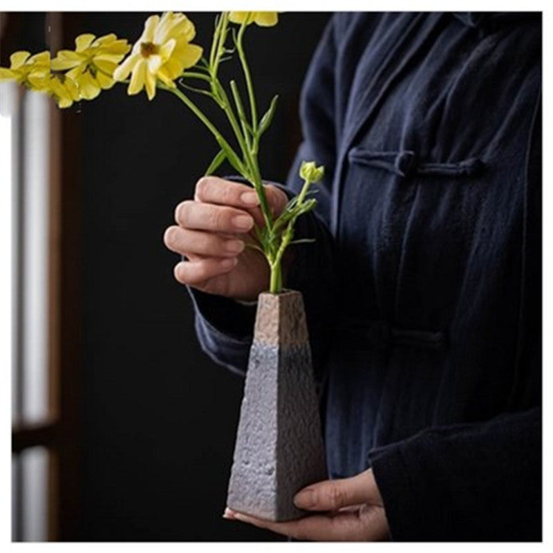 Gold Ceramic Zen Bud Vase – 3 Minimalist Shapes